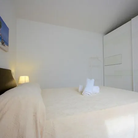 Franca - Utnz Villa *