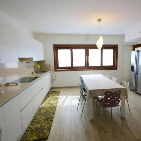 Franca - Utnz Villa *